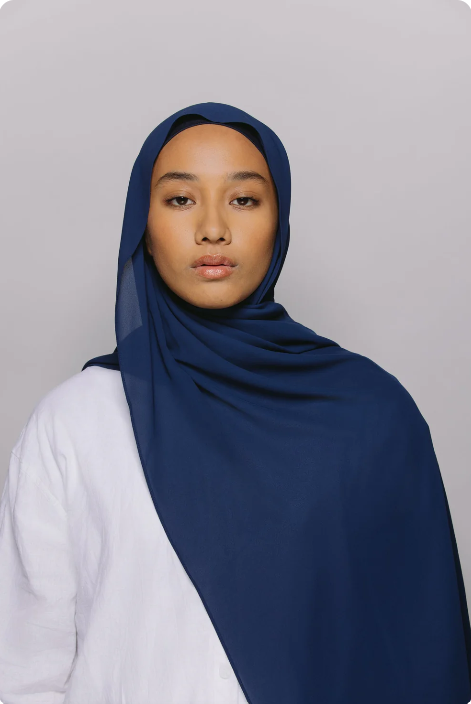 فولار بالمغنطيس – فولار رقم واحد| Magnetic Scarf | Blueberry